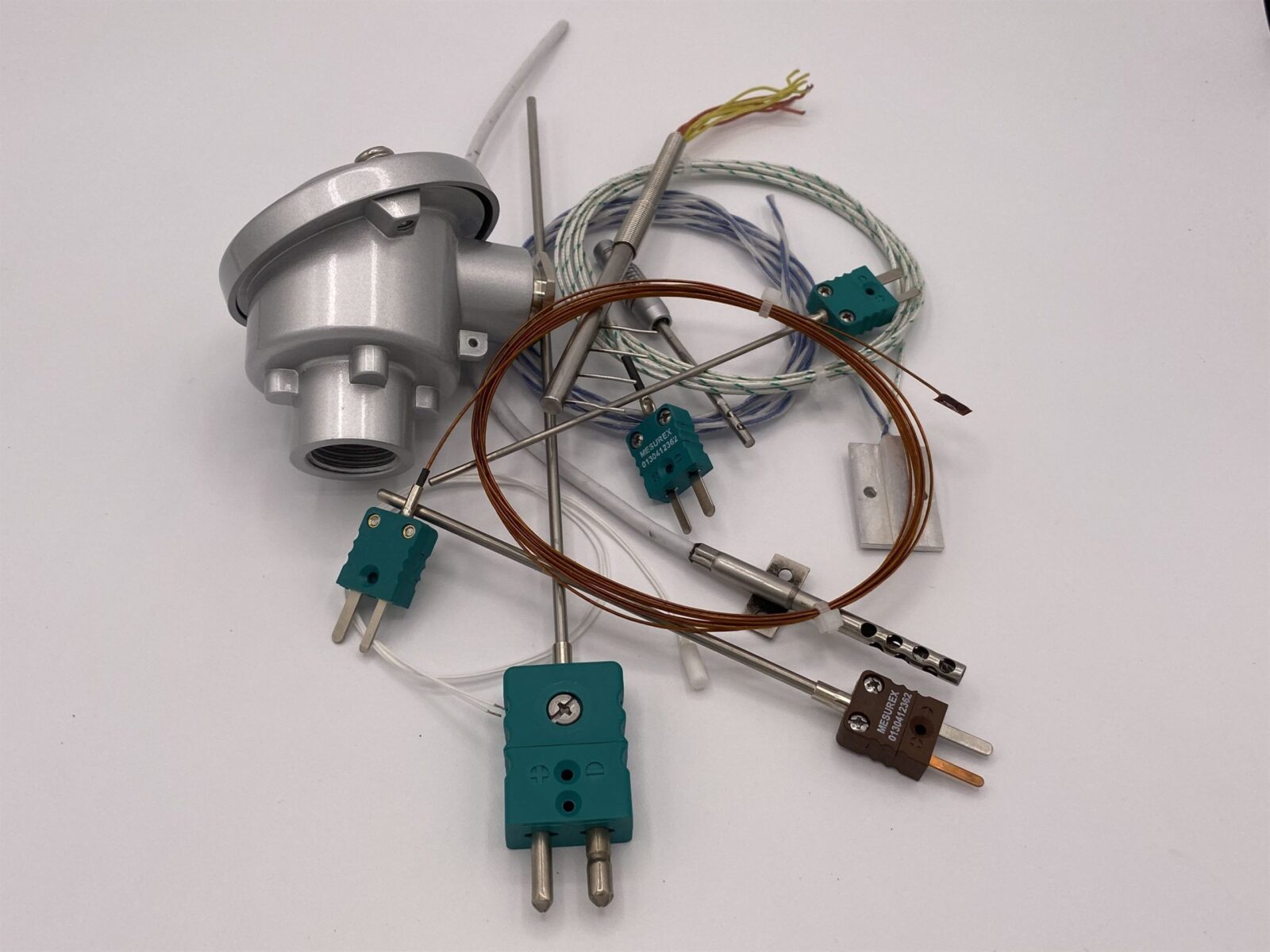 probe-for-temperature-measurement-scaled-1