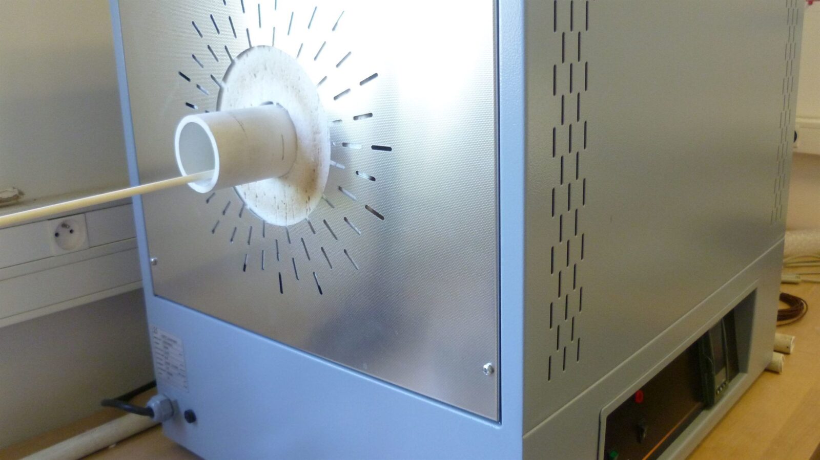 oven-and-standard-1250°C-from-our-metrology-lab-scaled-1